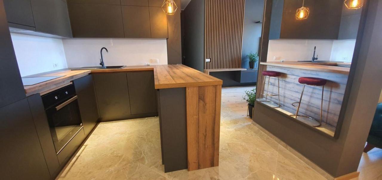 Montedreams Royal Apartment *